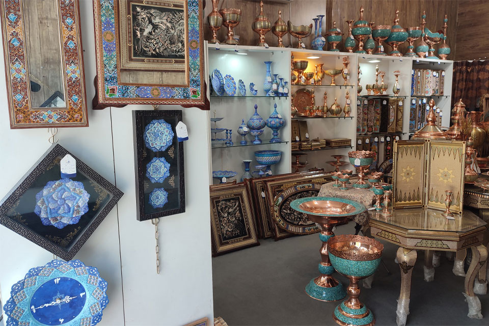 خرید محصولات صنایع در فروشگاه زاوش اصفهان
